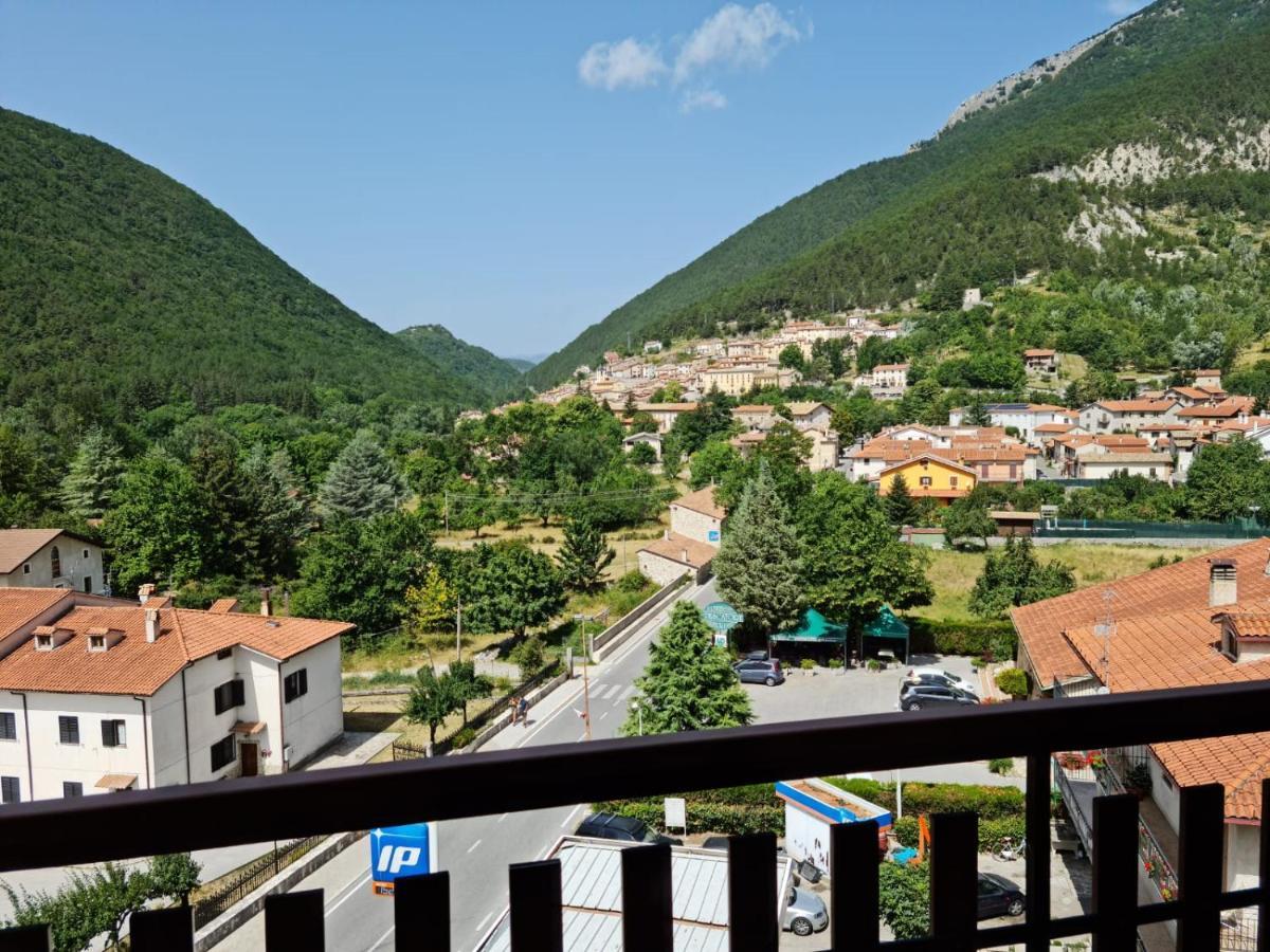 Luxury Lake Villa Villetta Barrea Luaran gambar